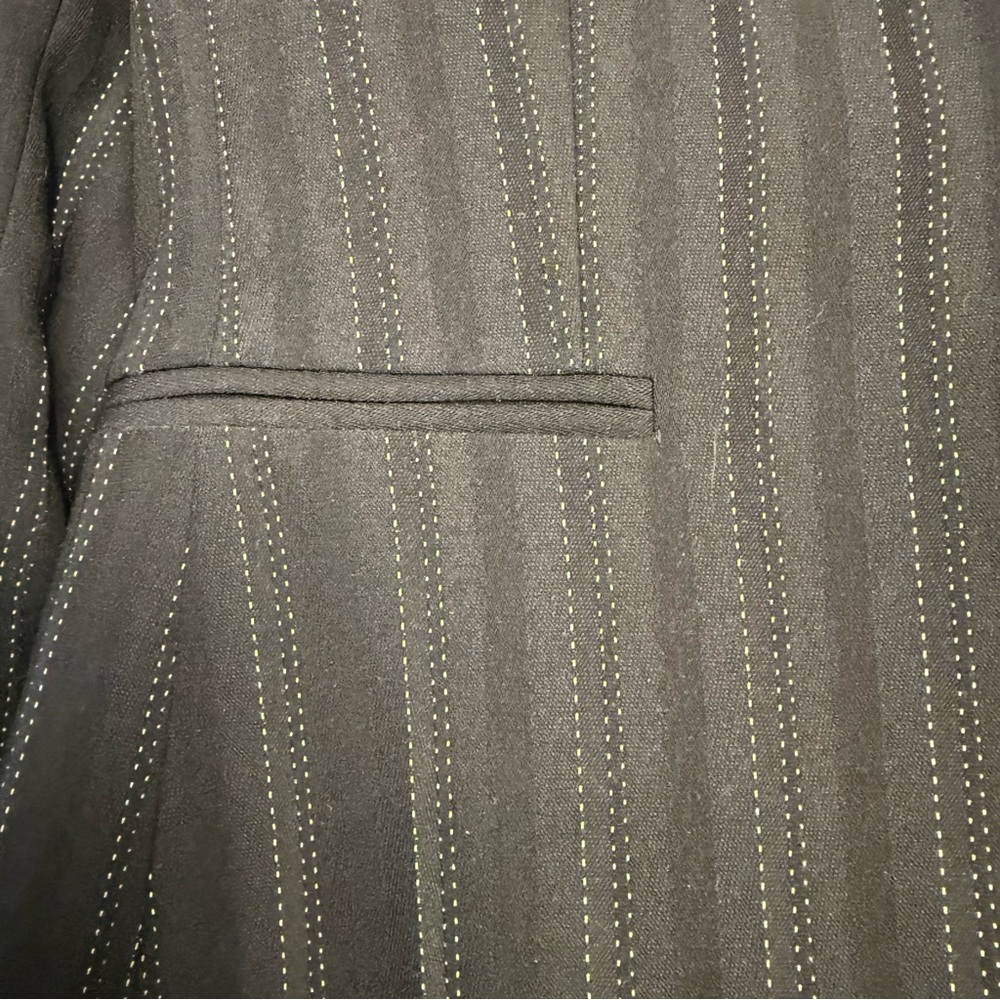 Tahari Black Classic Blazer with Notched Lapels - Picture 5 of 13
